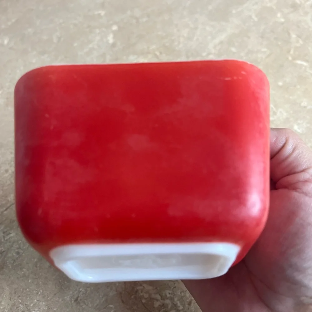 Vintage Pyrex Refrigerator Dish